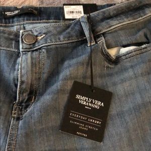 Simply Vera Verawang petite slimming stretch jeans